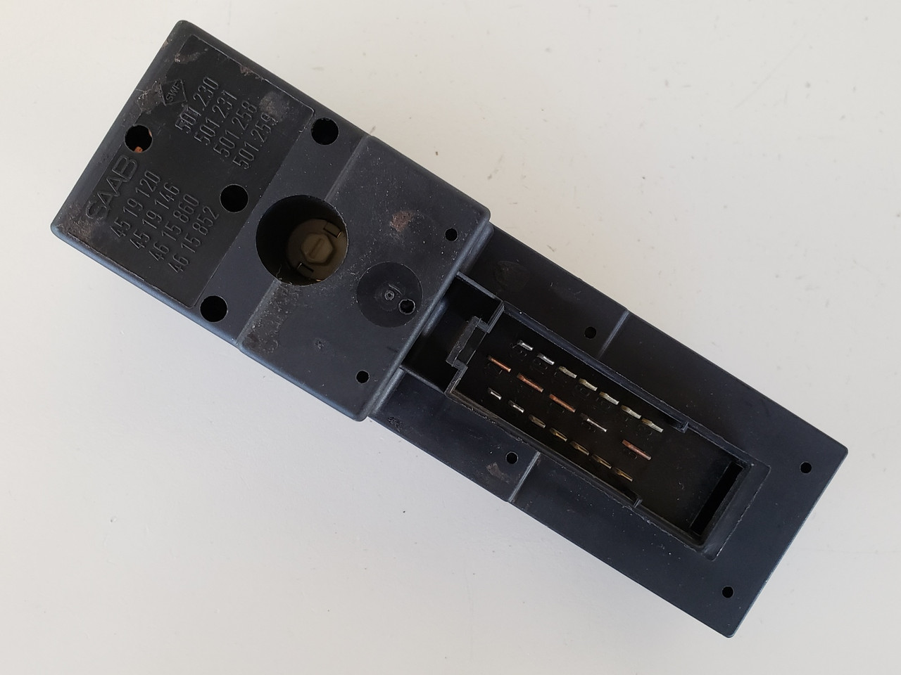 98 Saab 900 45 19 120 Drivers Side Left Master Window Switch OEM