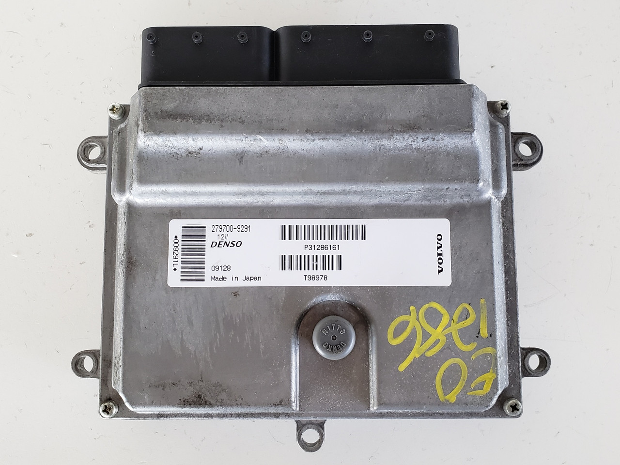 2009-2010 Volvo S40 P31286161 Computer Brain Engine Control ECU ECM EBX Module 2009-2010 Volvo S40 P31286161 Computer Brain Engine Control ECU ECM EBX Module