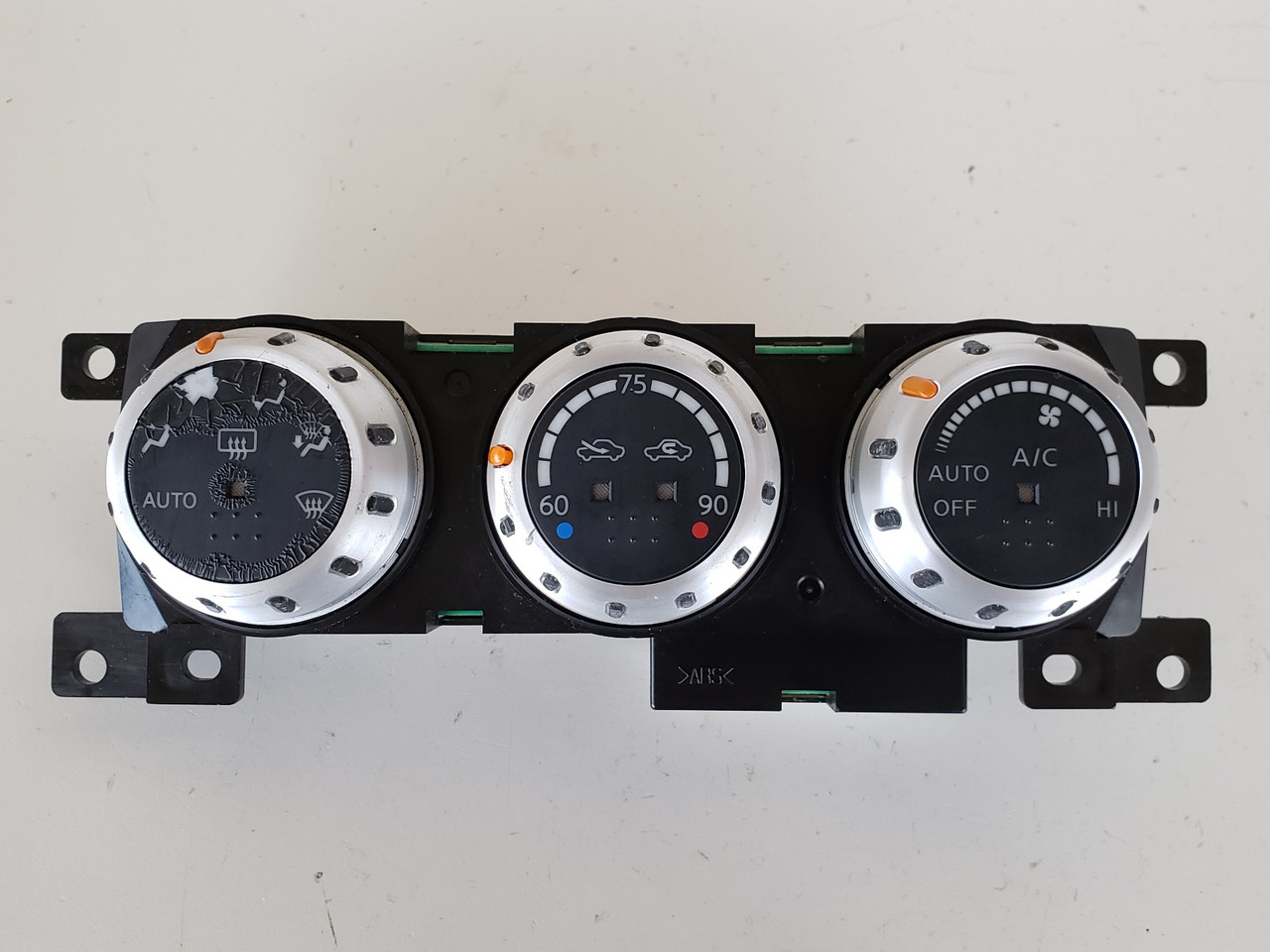 07 Nissan 350Z 27500 CF40A Climate Control Panel Temperature Unit A/C Heater 07 Nissan 350Z 27500 CF40A Climate Control Panel Temperature Unit A/C Heater