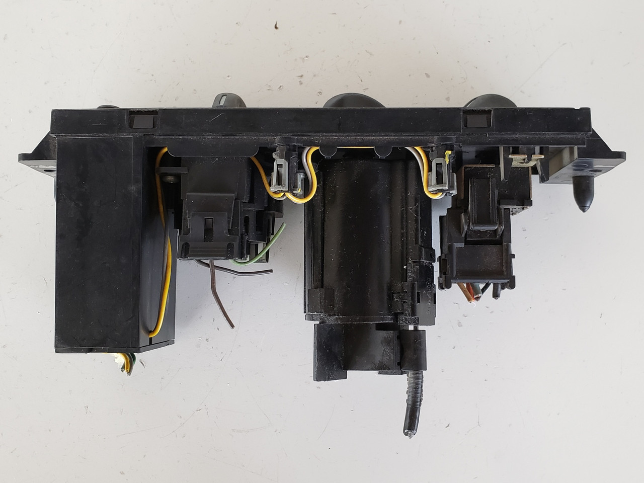 97-99 Chevy Cavalier 16242861 Climate Control Panel Temperature Unit A/C Heater