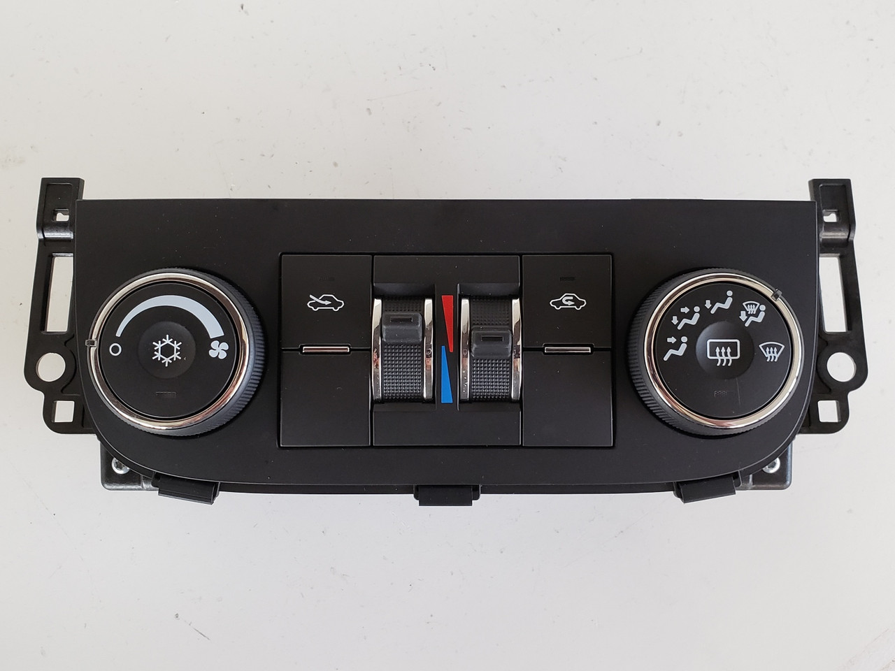 06-11 Chevy Impala 25884482 Climate Control Panel Temperature Unit A/C Heater