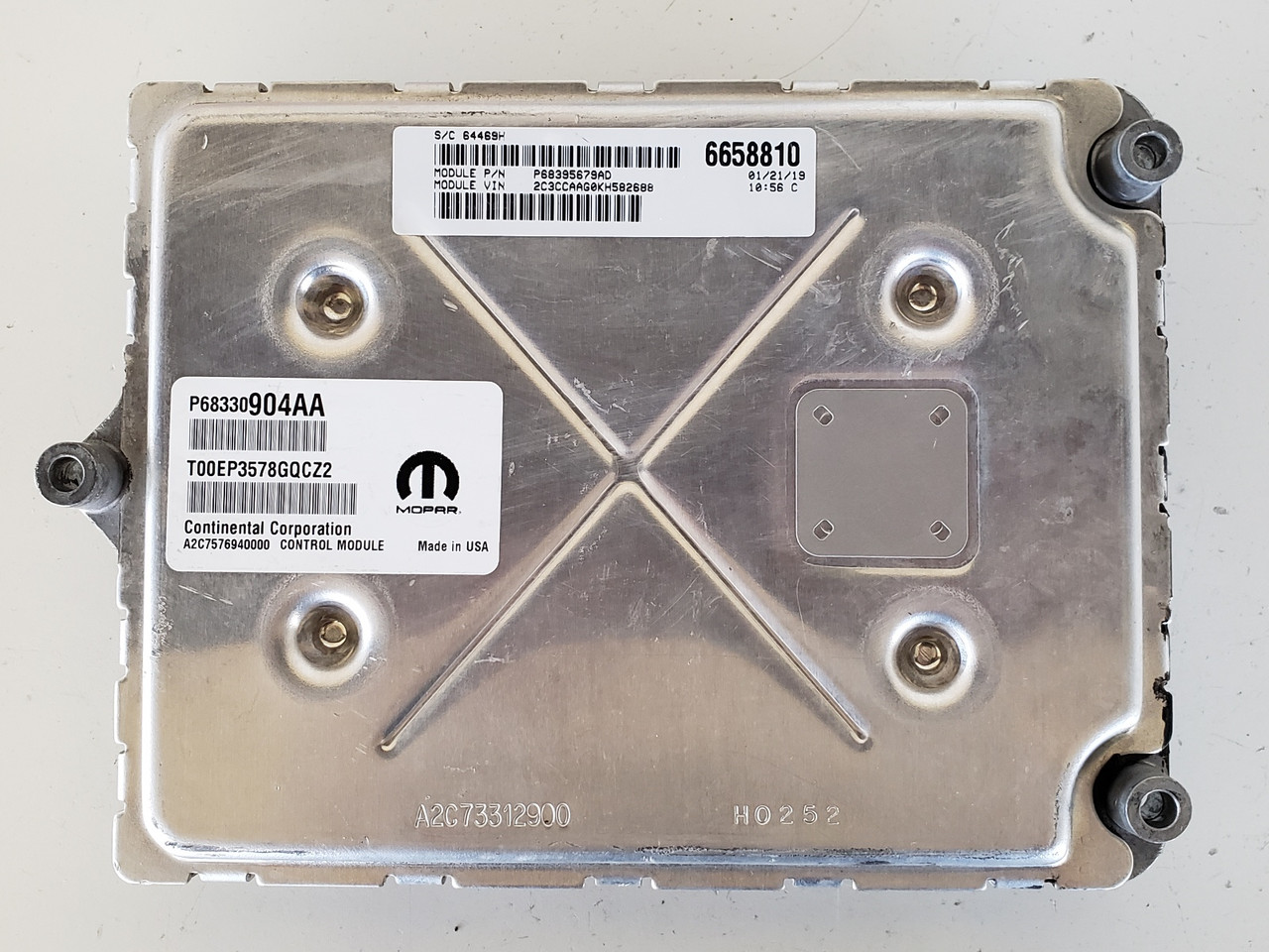 18-19 Chrysler 300 P68395679AD Computer Brain Engine Control ECU ECM EBX Module