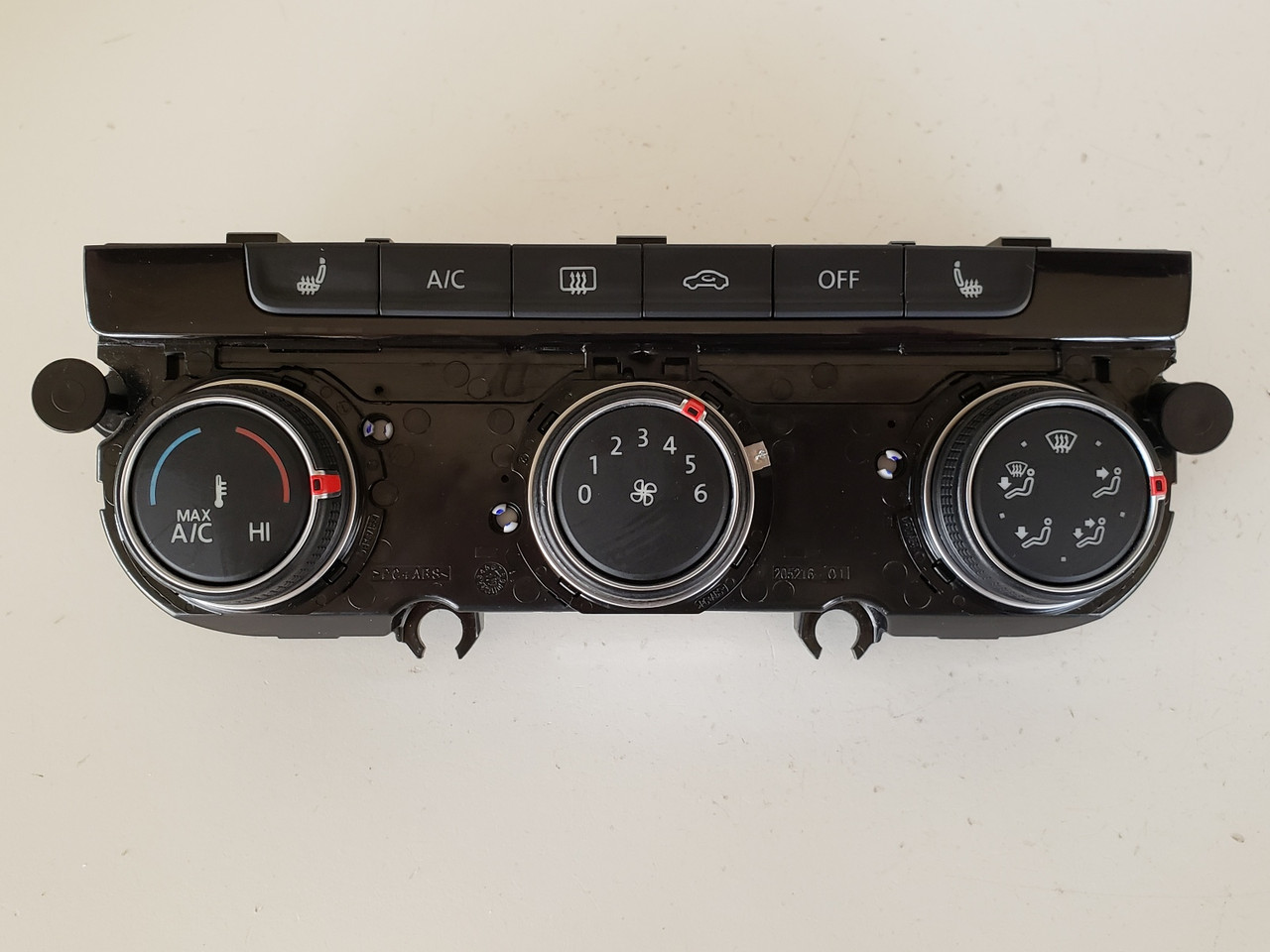 1821 VW Golf GTI 5GM907426G Climate Control Panel Temperature Unit A/C Heater 1821 VW Golf GTI 5GM907426G Climate Control Panel Temperature Unit A/C Heater