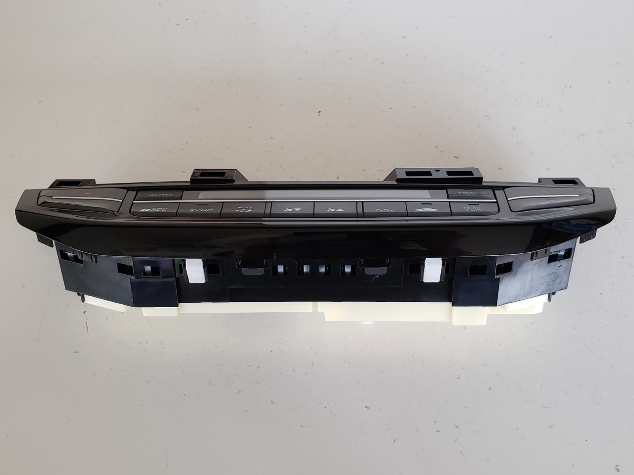 16-17 Accord 79600-T2F-A71 Climate Control Panel Temperature Unit A/C Heater 16-17 Accord 79600-T2F-A71 Climate Control Panel Temperature Unit A/C Heater