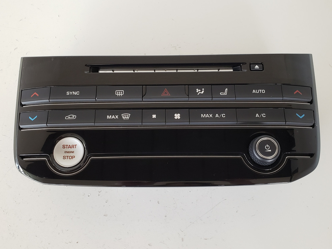 16-17 Jaguar XF GX63-18C858-ND Climate Control Panel Temperature Unit A/C Heater