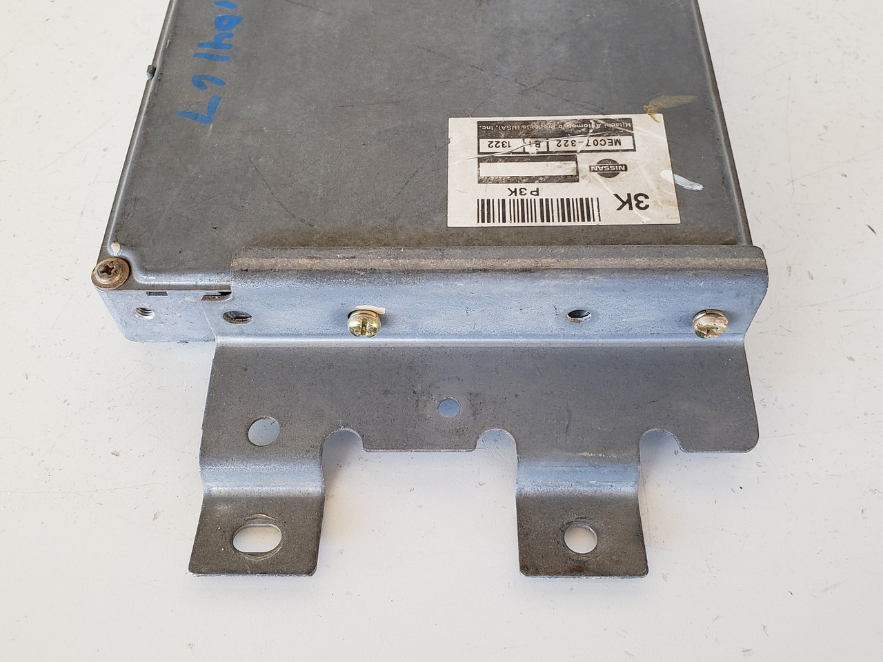 2001 Nissan Xterra MEC07-322 B1 Computer Brain Engine Control ECU ECM EBX  Module