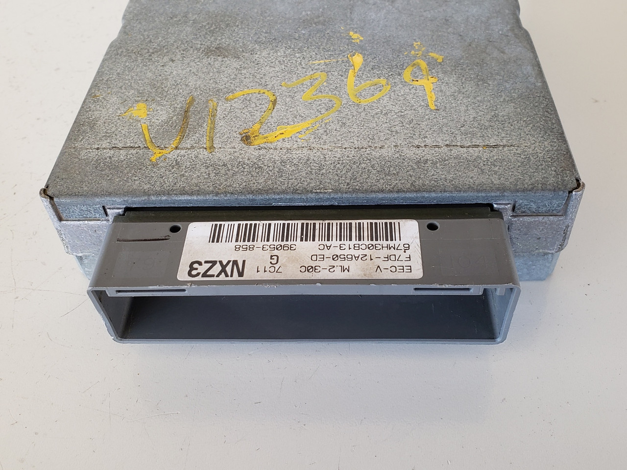 1997 Ford Taurus F7DF-12A650-ED Computer Brain Engine Control ECU ECM EBX Module