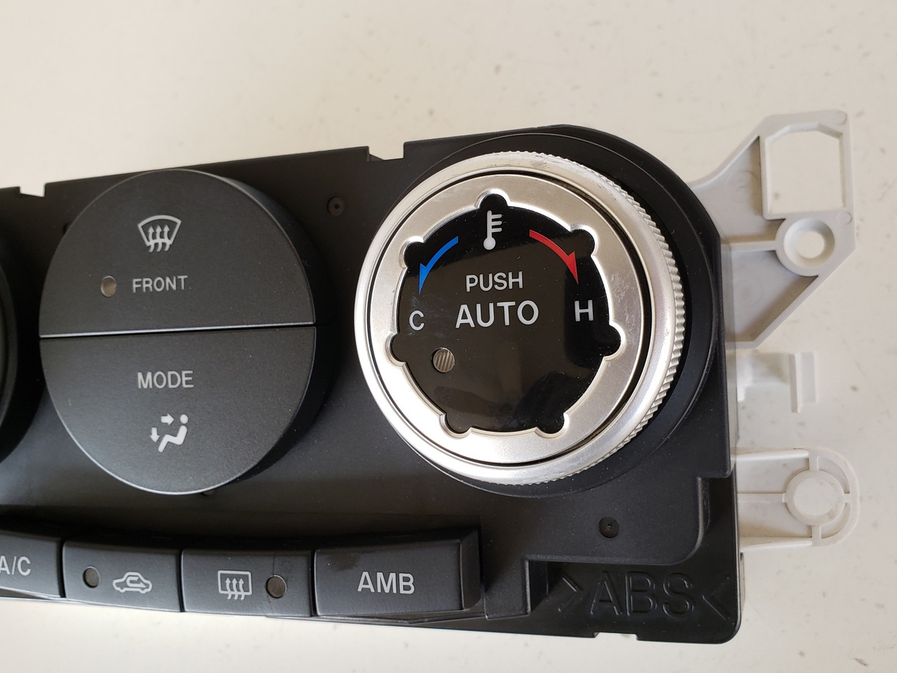 07-09 Mazda CX-7 EG2261190G Climate Control Panel Temperature Unit A/C Heater