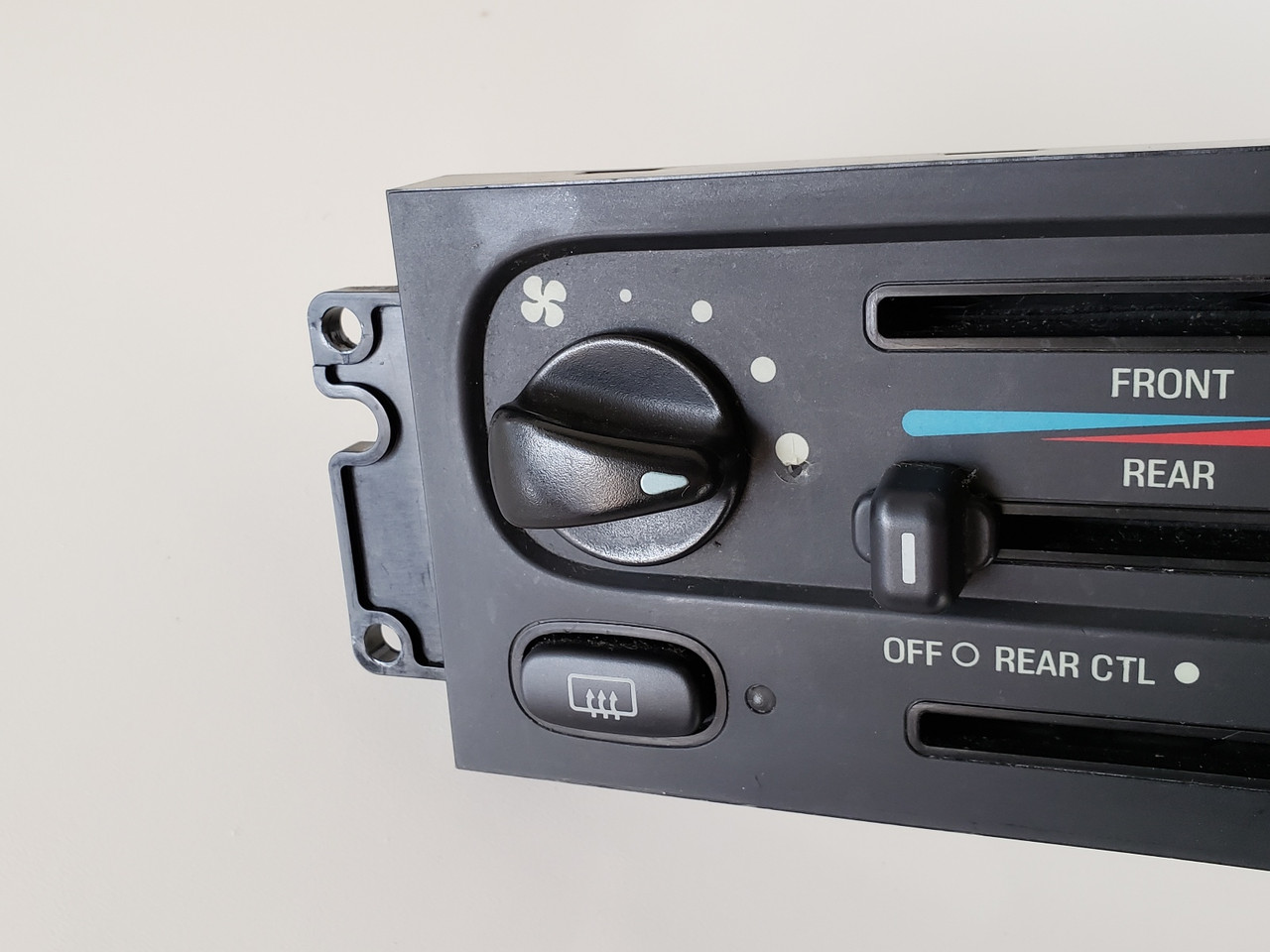 99-03 Windstar XF2H-19E764-B Climate Control Panel Temperature Unit A/C Heater