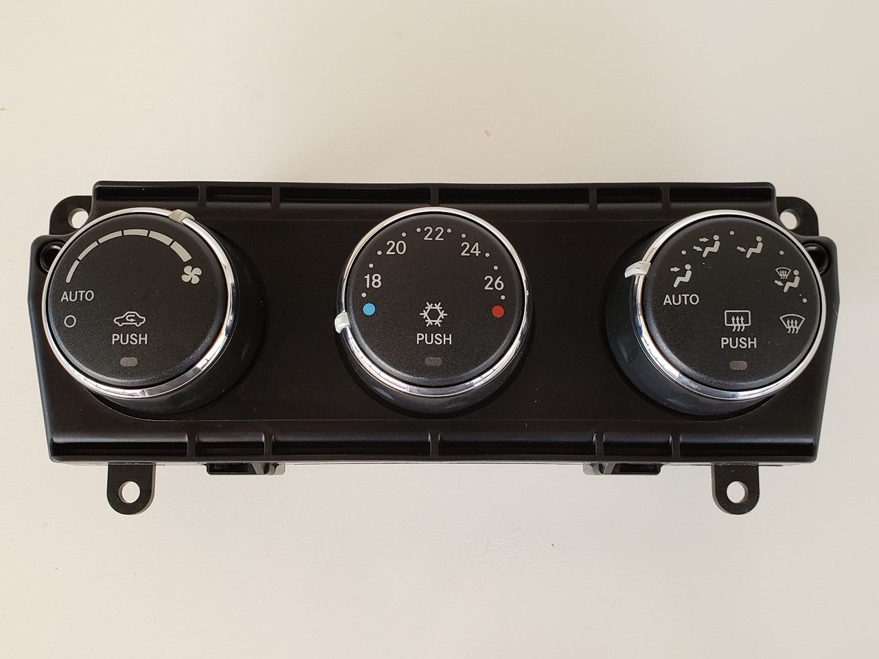 11-14 Chrysler 200 55111886AG Climate Control Panel Temperature Unit A/C Heater