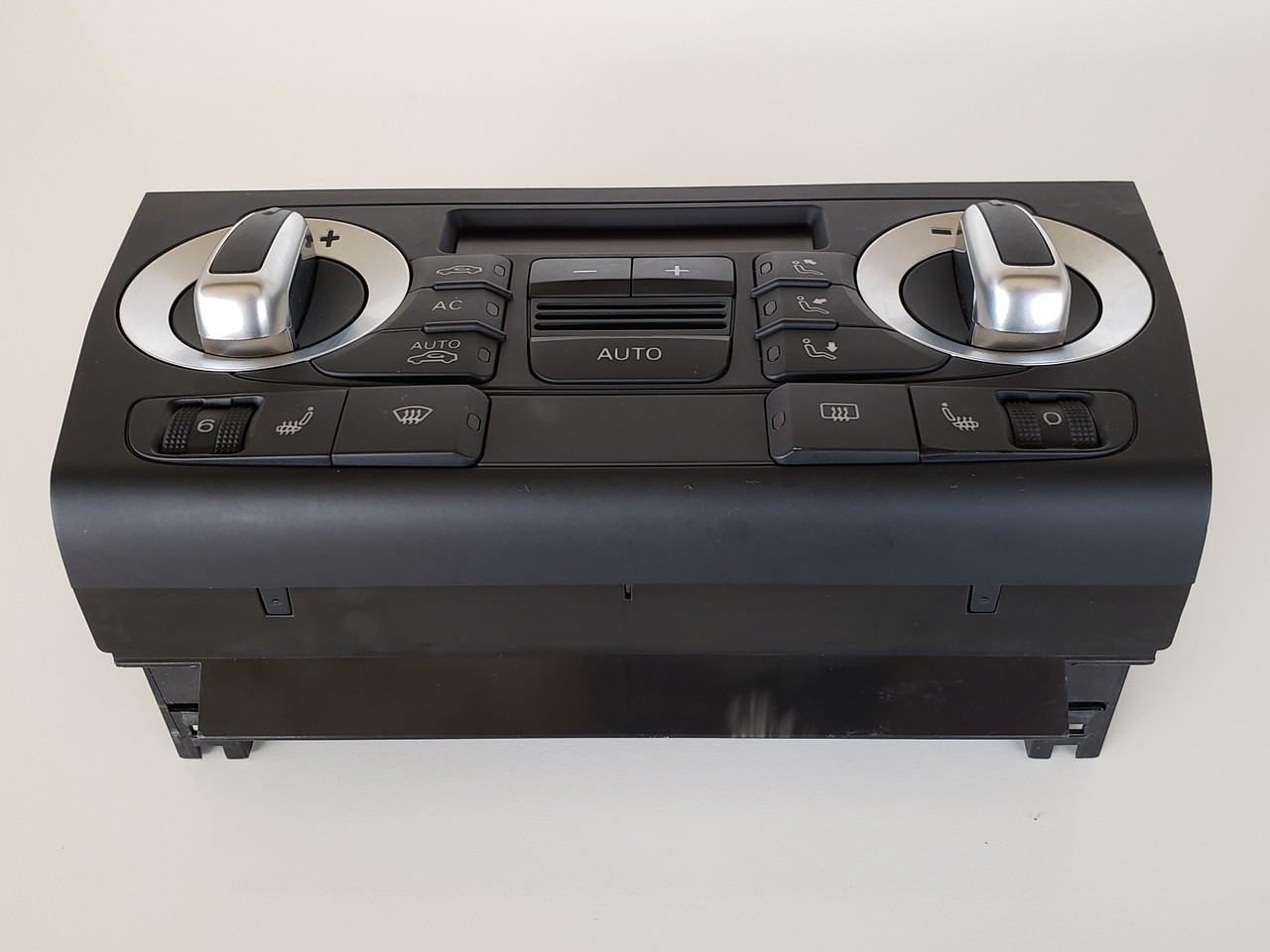 10-13 Audi A3 8P0820043BN Climate Control Panel Temperature Unit A/C Heater