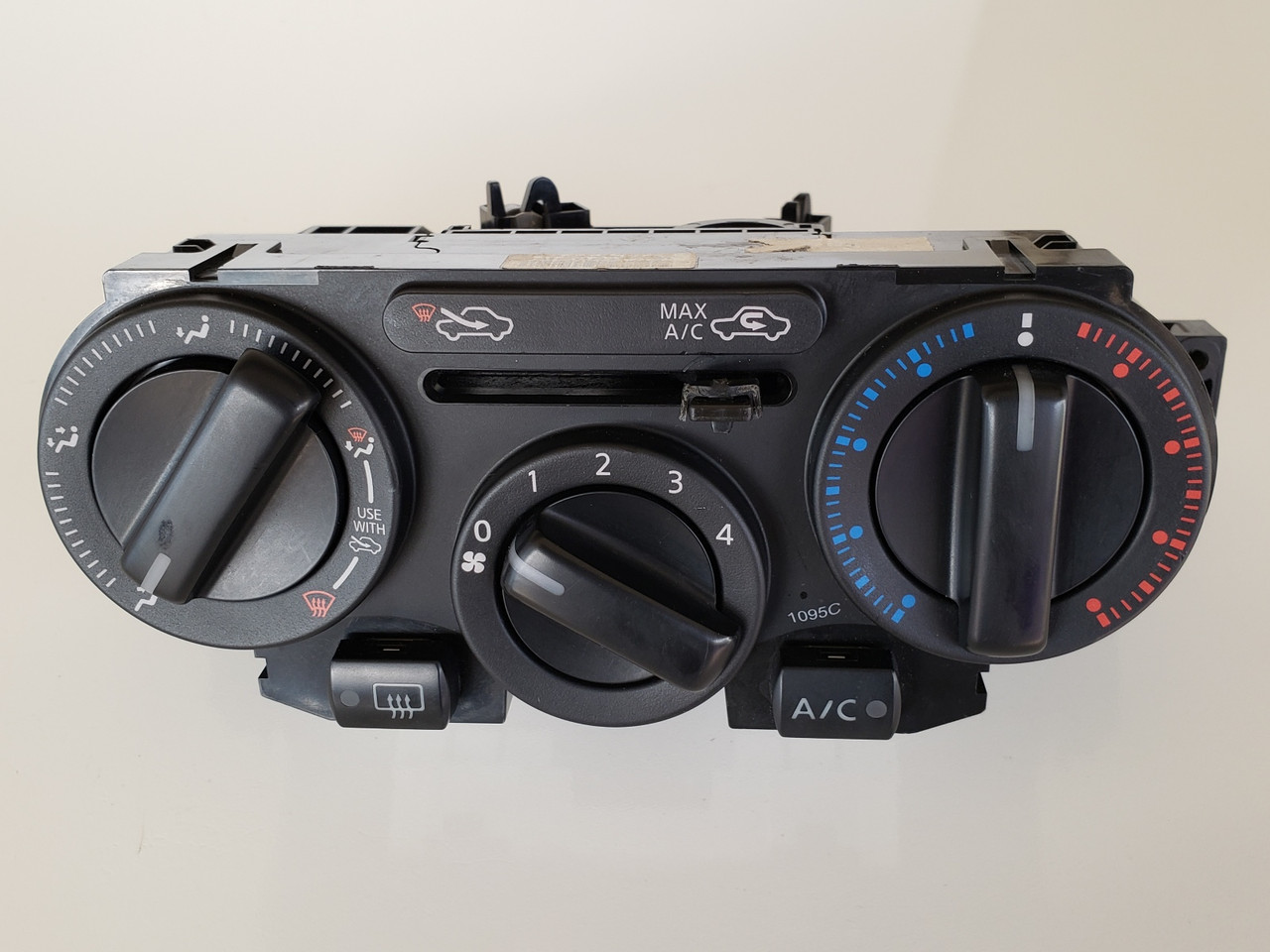 11-17 Nissan Juke 27510-1KM0A Climate Control Panel Temperature Unit A/C Heater