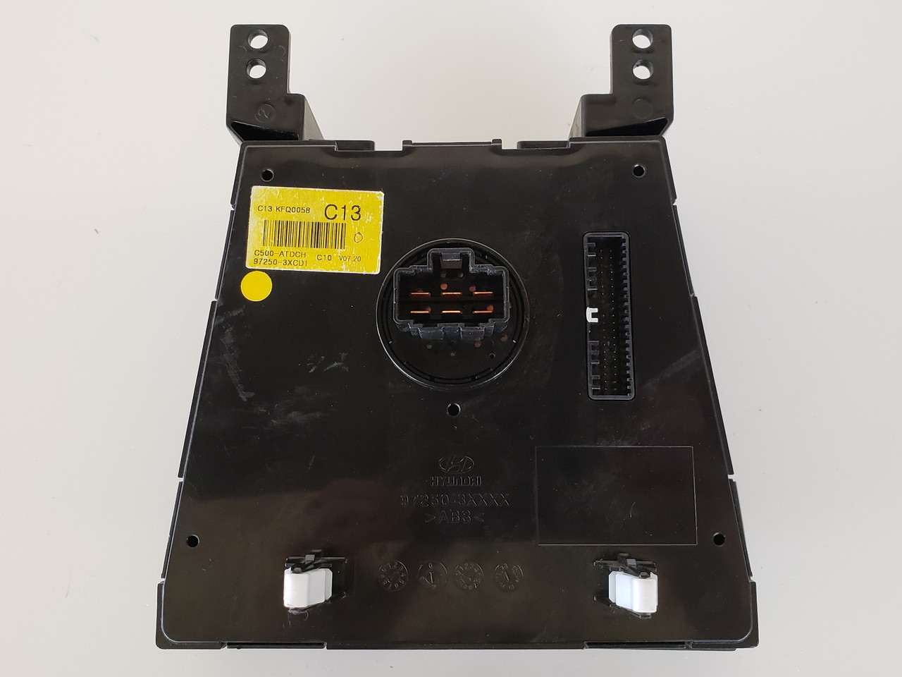 14-16 Elantra 97250-3XCD1 Climate Control Panel Temperature Unit A/C Heater 14-16 Elantra 97250-3XCD1 Climate Control Panel Temperature Unit A/C Heater