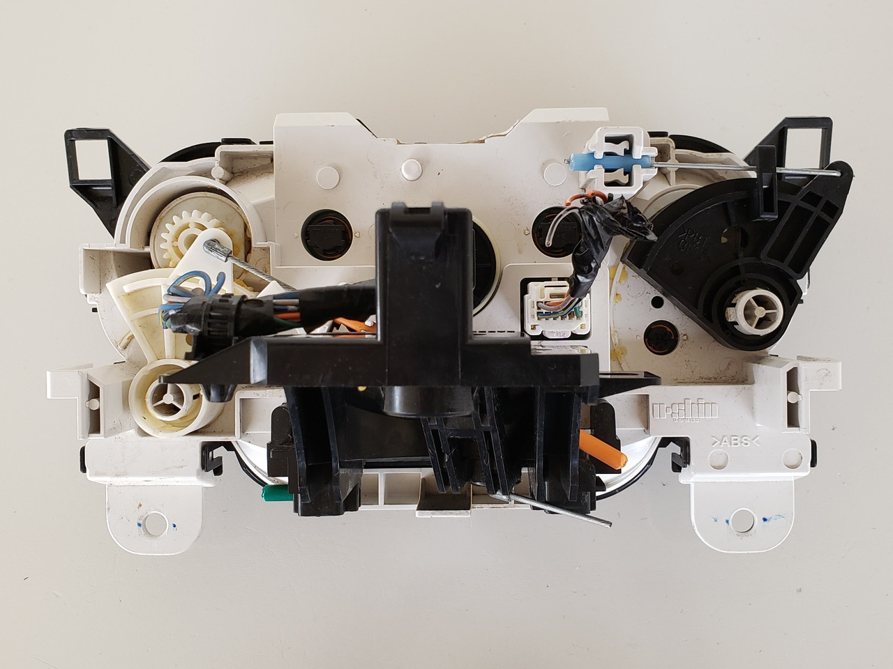 11-14 Mazda 2 DF7161190C Climate Control Panel Temperature Unit A