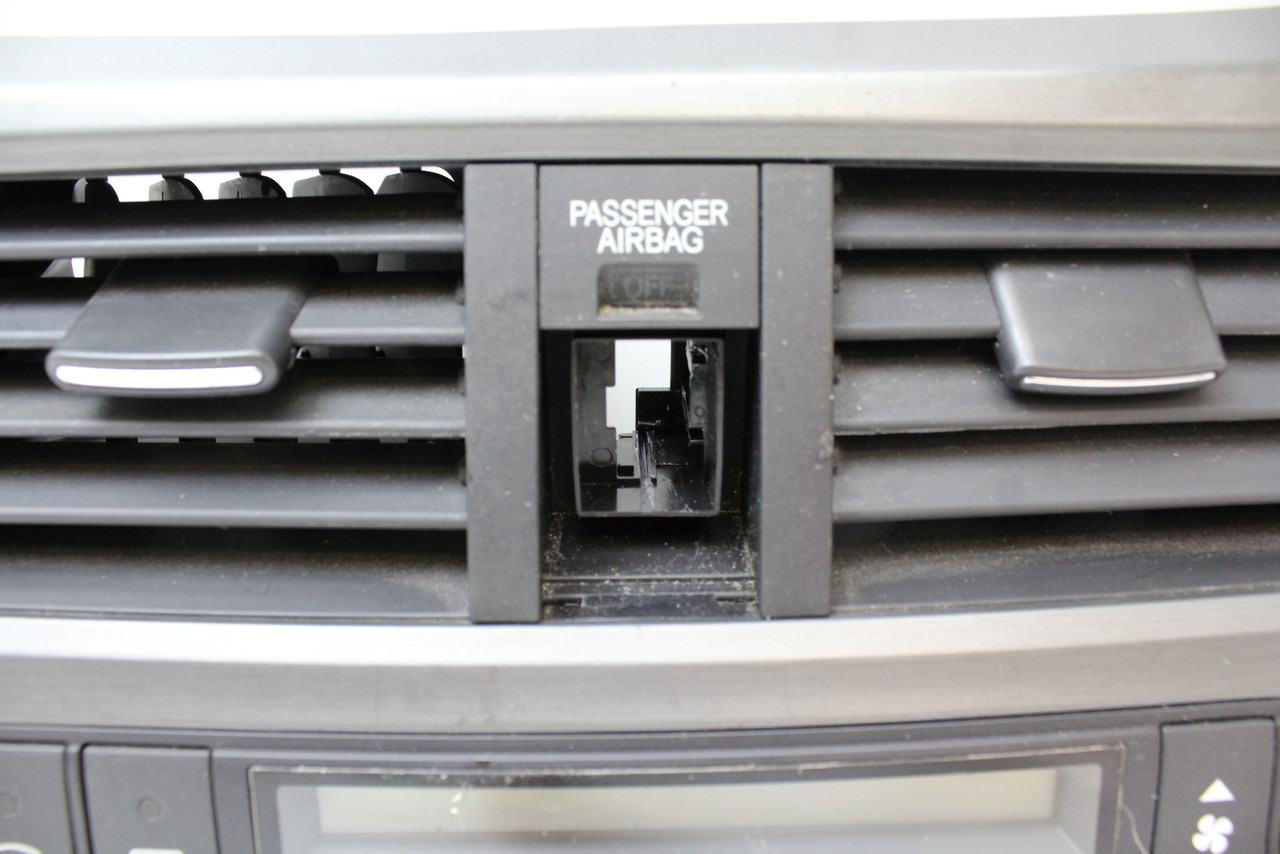 05-07 Honda Odyssey 79600-SHJ-A01 Climate Control Panel Temperature A/C Heater