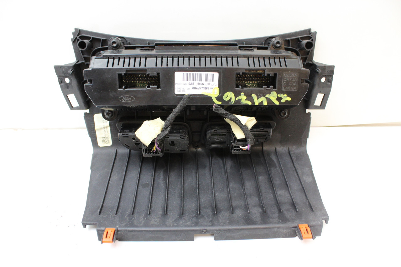 18 19 Ford Escape GJ5T-18C612-CH Climate Control Panel Temperature Unit A/C