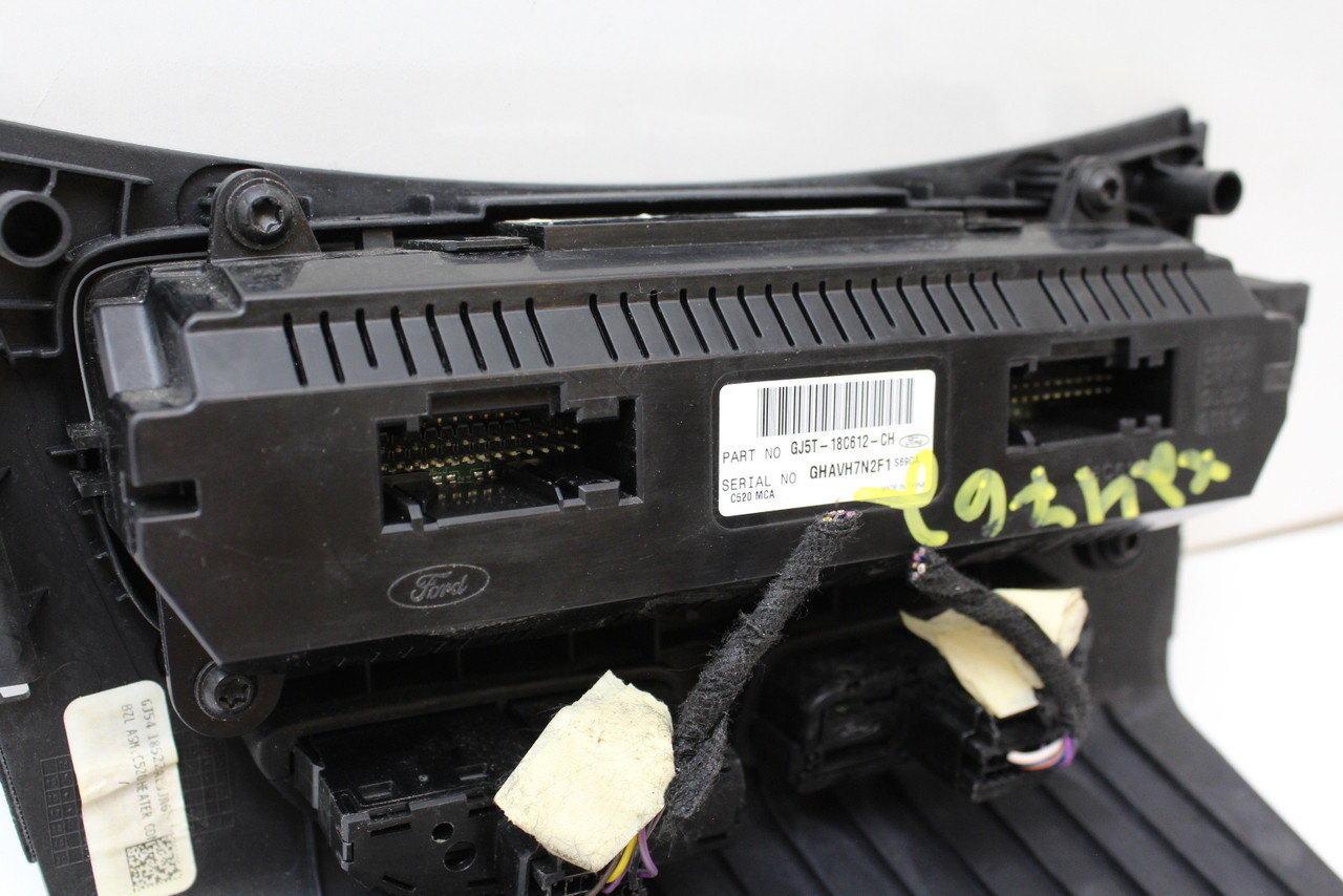 18 19 Ford Escape GJ5T-18C612-CH Climate Control Panel Temperature Unit A/C