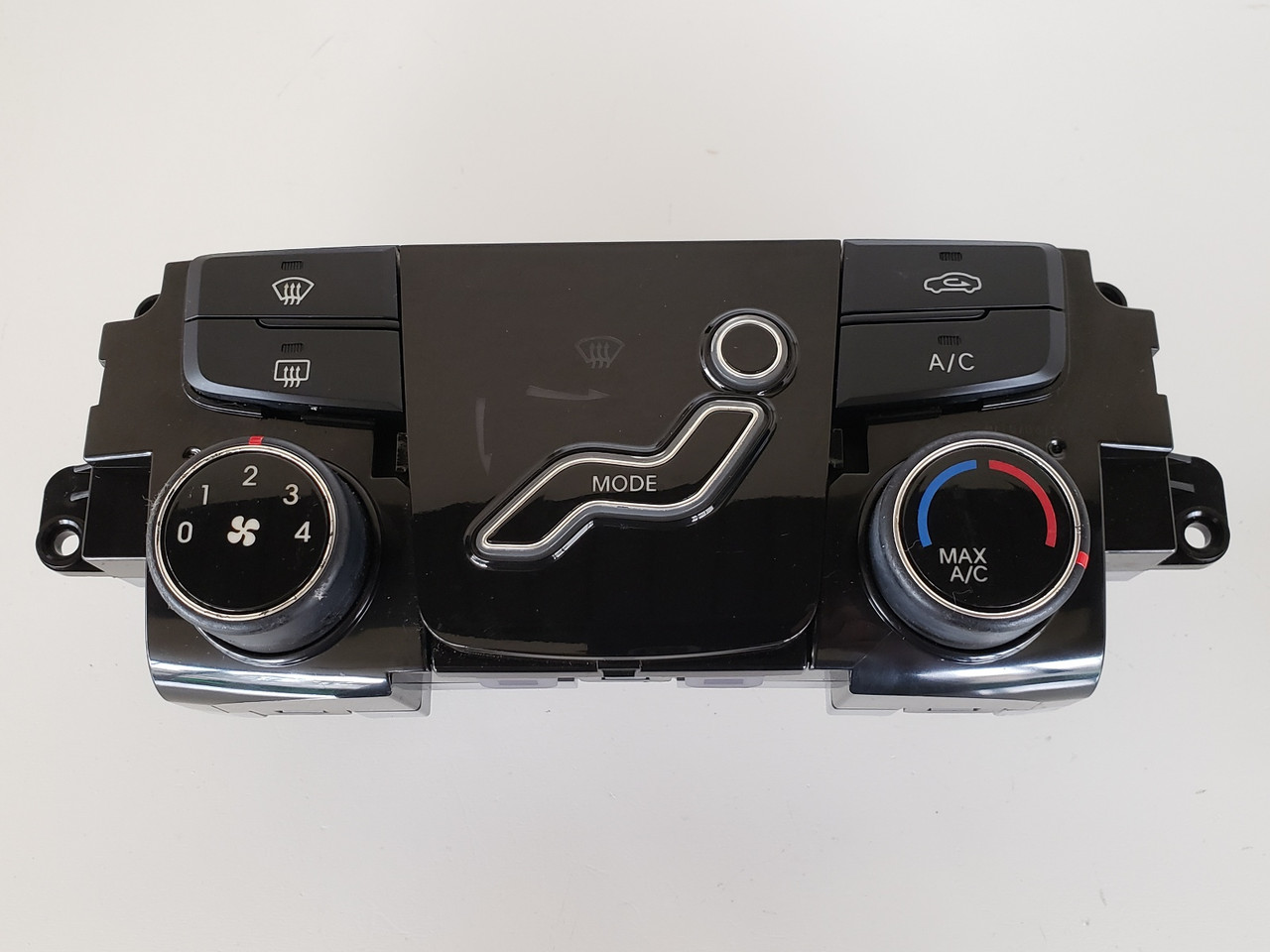 11 Hyundai Sonata 97250-3Q000 Climate Control Panel & Digital Clock Display