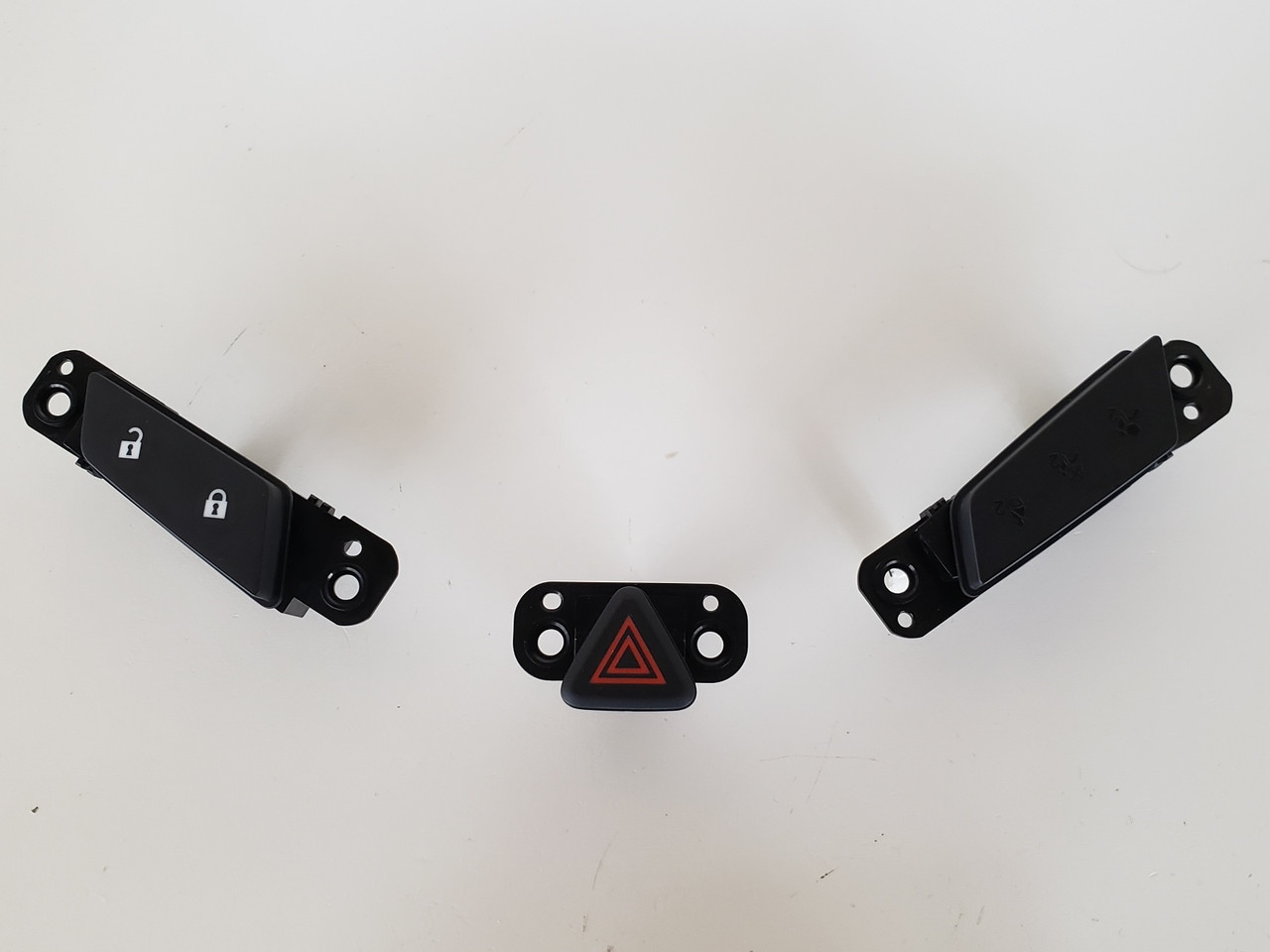 11-12 Chevy Cruze 95017054 Climate Control Panel / Hazard & Lock Buttons