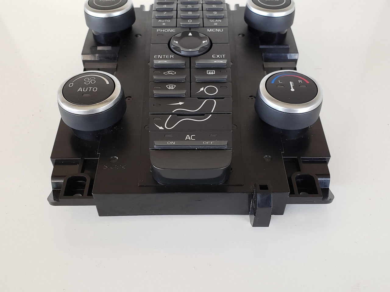 12-13 Volvo C70 31288032 Infotainment Climate Control Panel Temp Unit A/C Heater