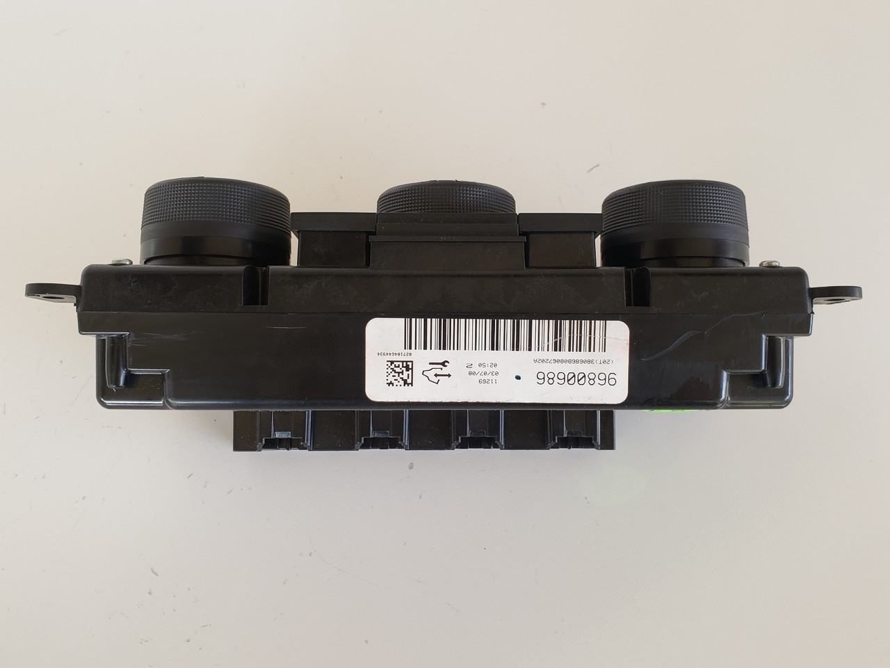 08-10 Saturn Vue 96800686 Climate Control Panel Temperature Unit A/C Heater