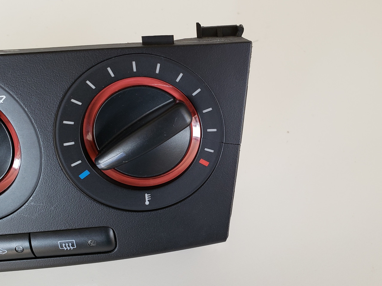 04-06 Mazda 3 BN8L61190A Climate Control Panel Temperature Unit A/C Heater