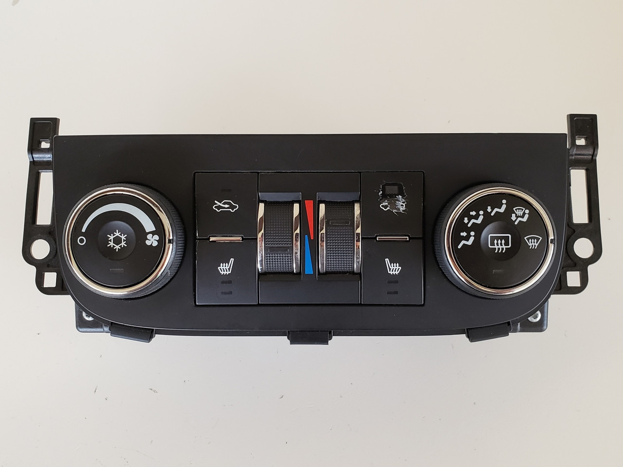 06-11 Chevy Impala 25810838 Climate Control Panel Temperature Unit A/C Heater