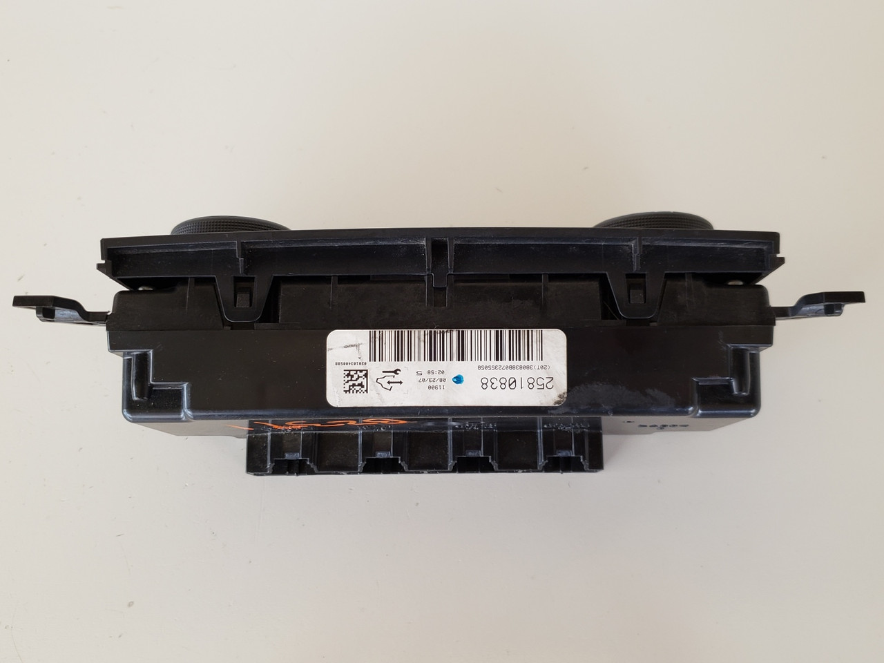 06-11 Chevy Impala 25810838 Climate Control Panel Temperature Unit A/C Heater