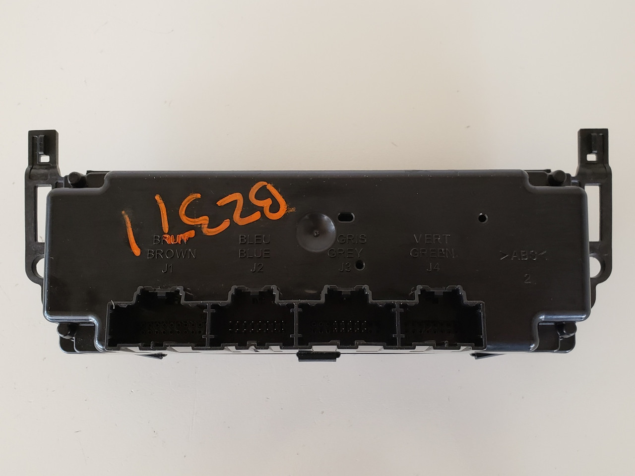 06-11 Chevy Impala 25810838 Climate Control Panel Temperature Unit A/C Heater