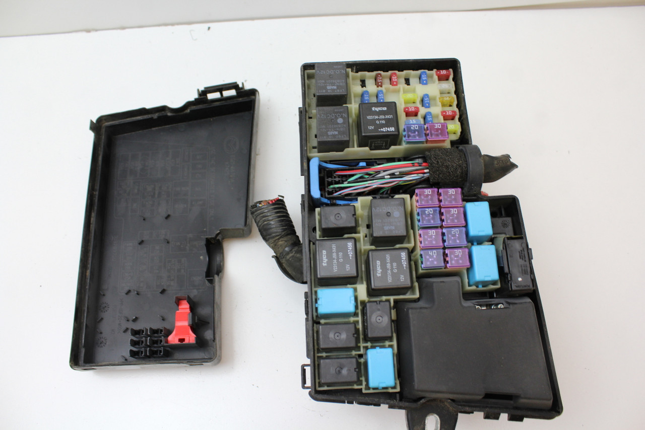 07 08 09 Mazda CX7 CX-7 EG21-66767 Fusebox Fuse Box Relay Unit Module