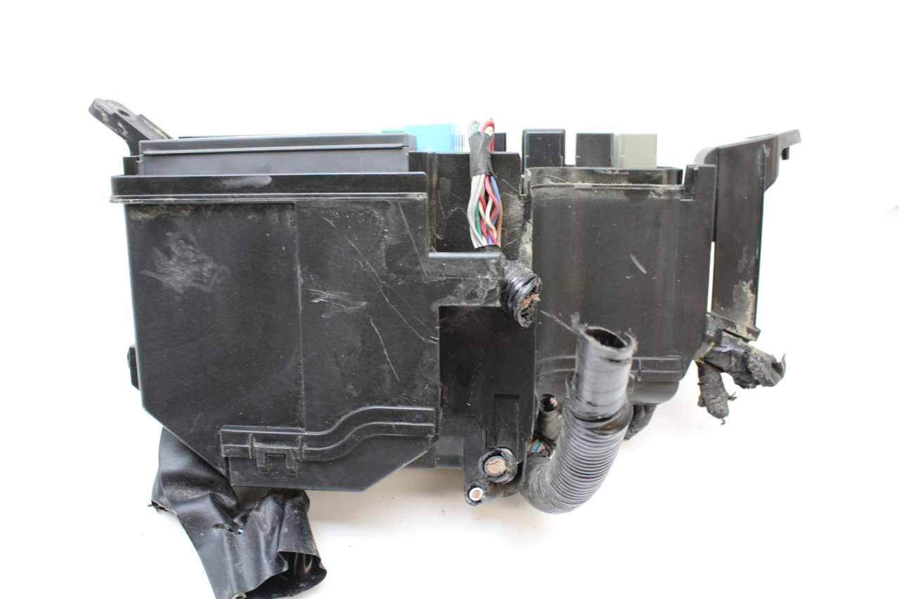 14 2014 Mazda 3 KD45-675X0 C Fusebox Fuse Box BCM Relay Unit Module