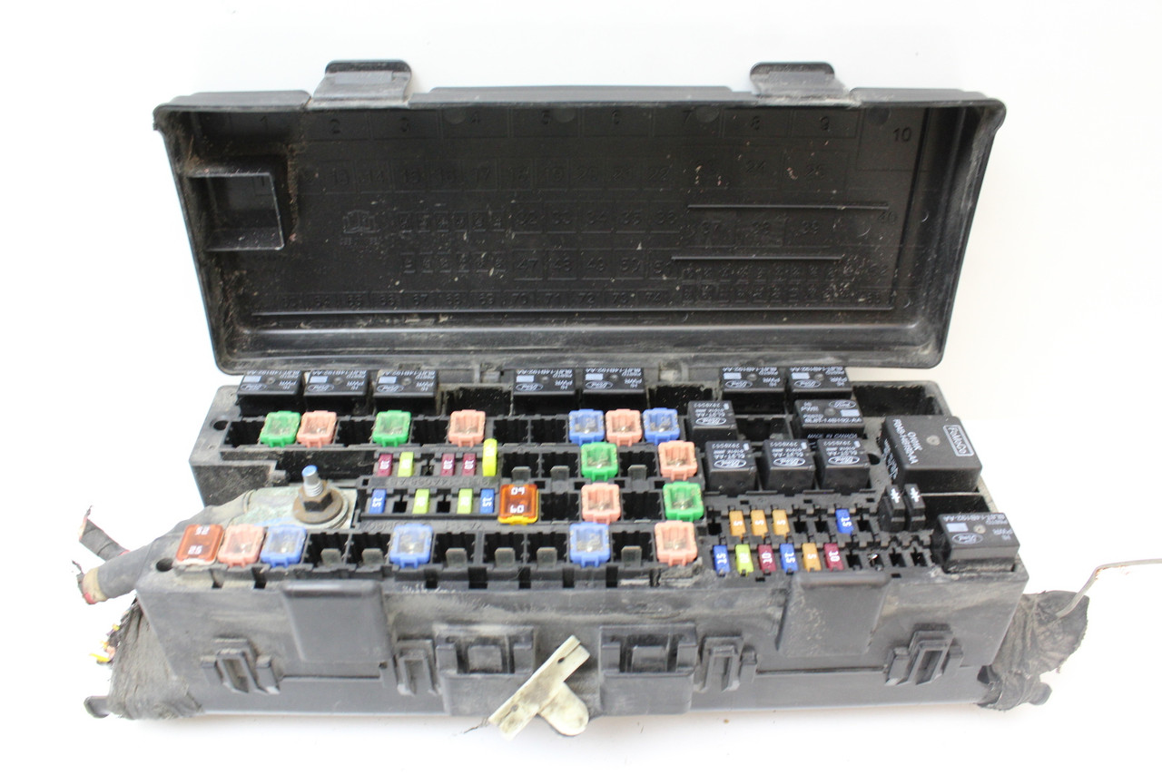 09-10 Ford F-150 F150 9L1T-12A003-BA Fusebox Fuse Box Relay Unit Module
