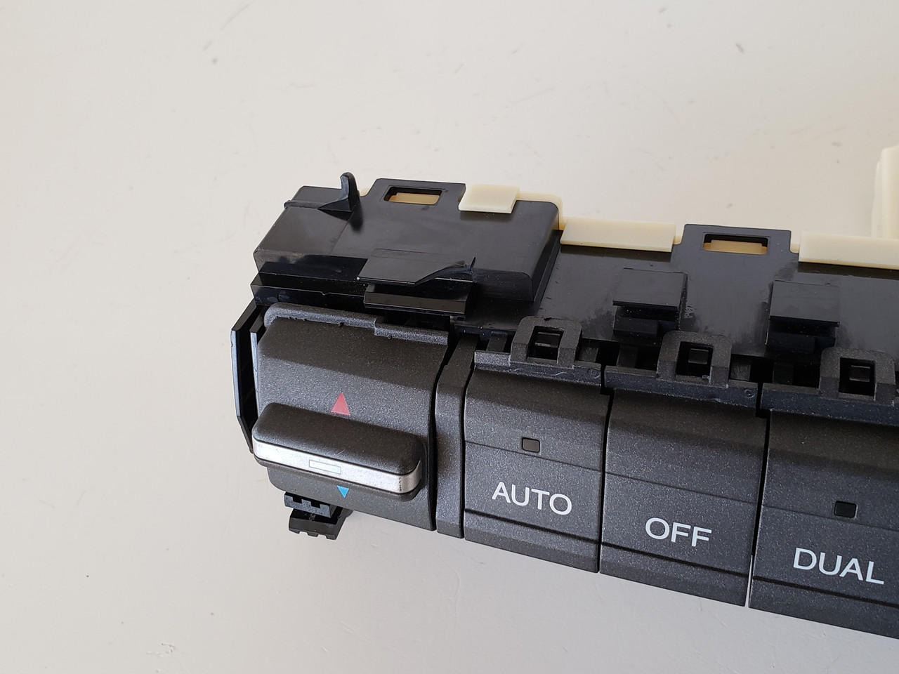 08-12 Accord 79600-TA0-L01 Climate Control Panel Temperature Unit A/C Heater