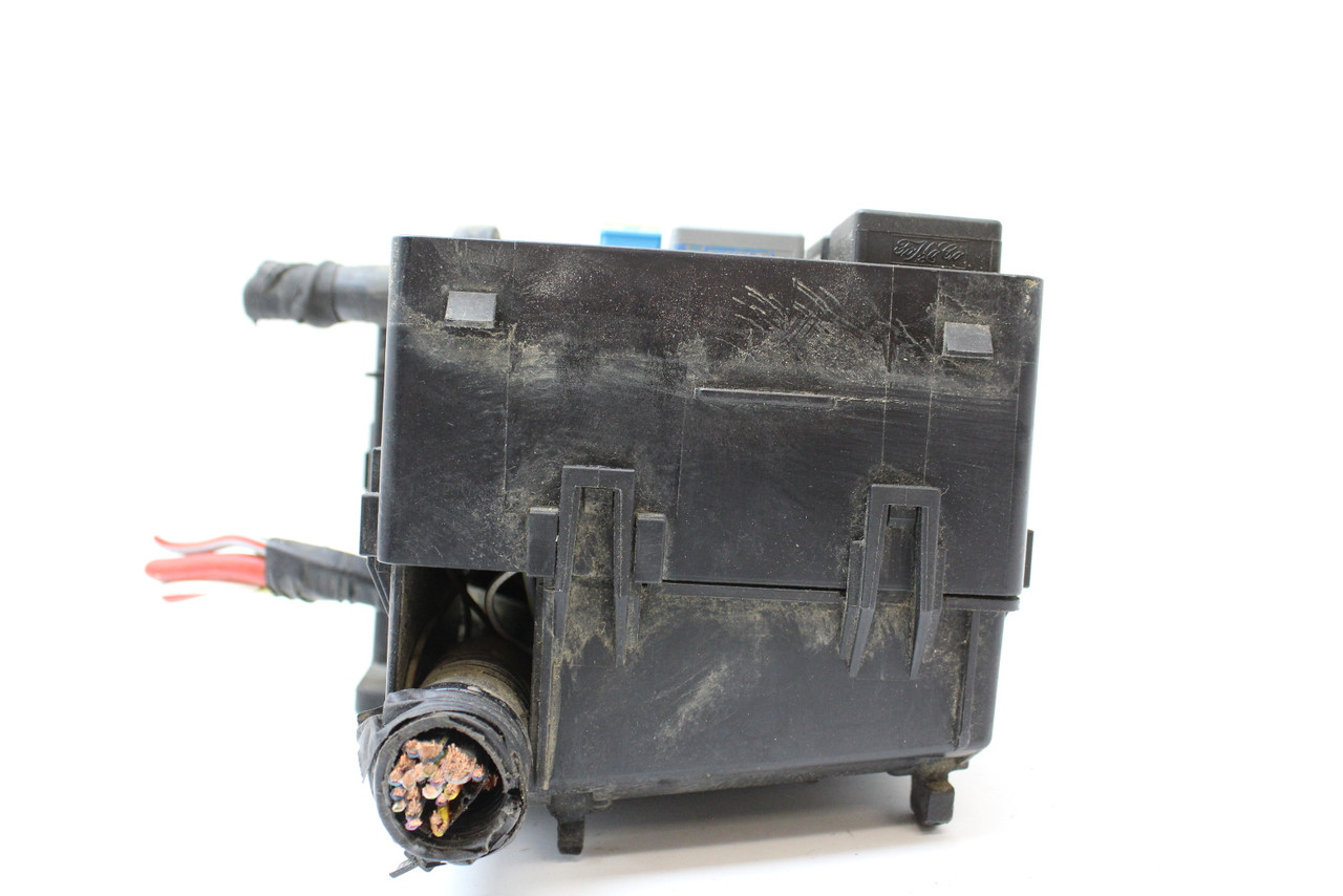 2016 16 Ford Focus AV6T-14A067-AD Fusebox Fuse Box Relay Unit Module