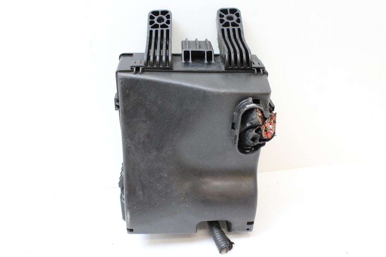 14 15 Hyundai Tucson 91306-2S050 Fusebox Fuse Box Relay Unit Module 14 15 Hyundai Tucson 91306-2S050 Fusebox Fuse Box Relay Unit Module