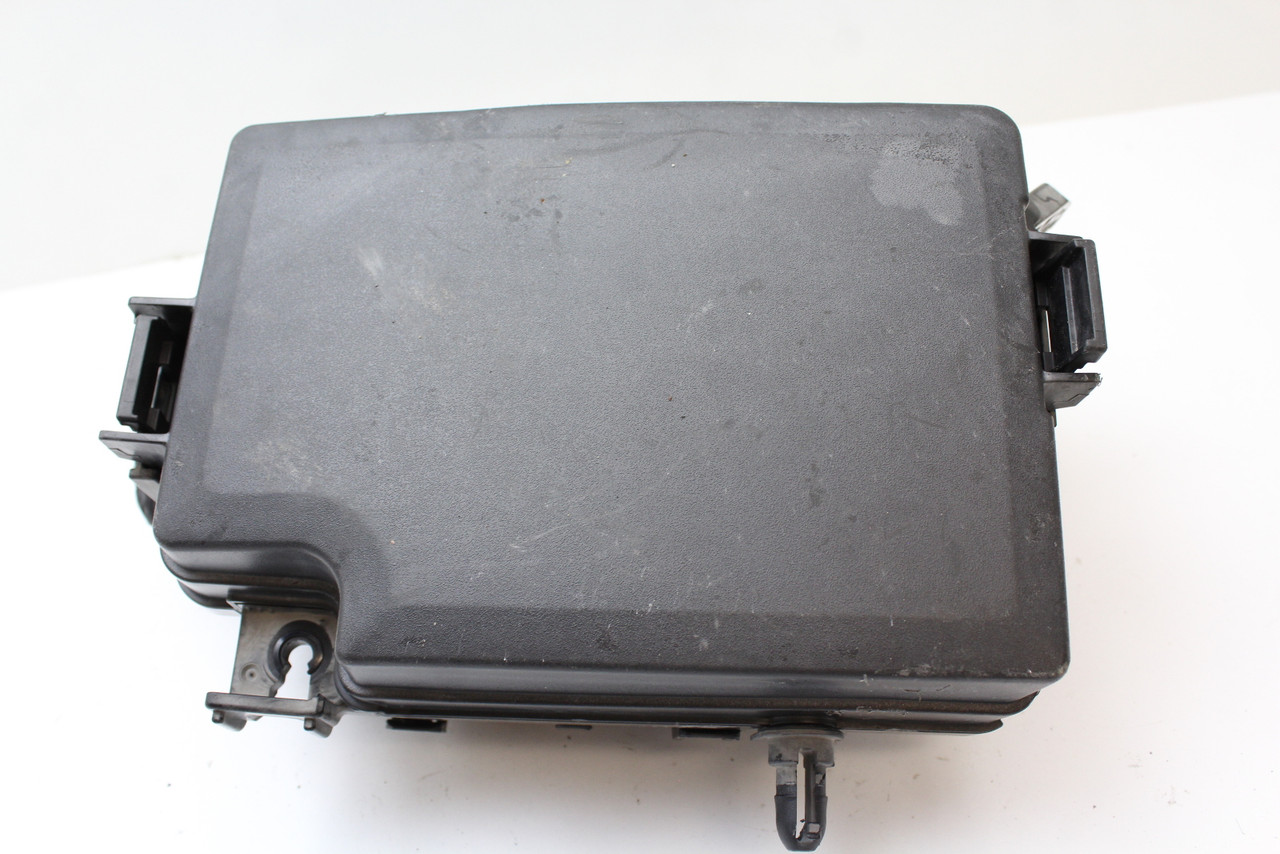 18 2018 Hyundai Elantra 91203-F2325 Fusebox Fuse Box Relay Unit Module
