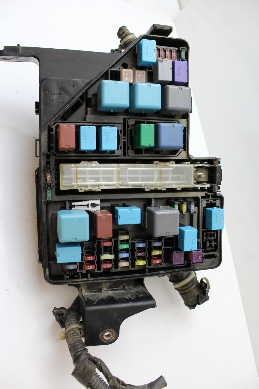 08-10 Toyota Sienna 82720-08052 Fusebox Fuse Box Relay Unit Module