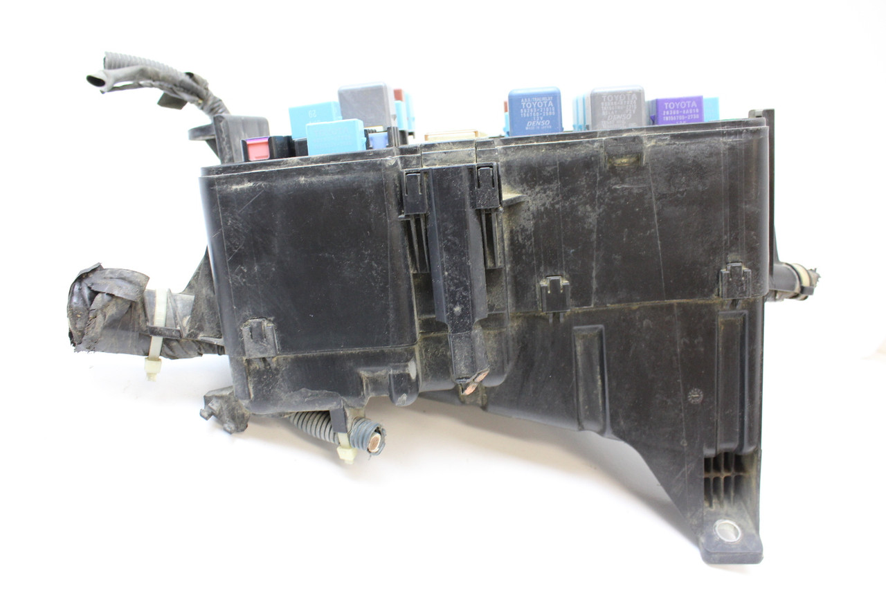 08-10 Toyota Sienna 82720-08052 Fusebox Fuse Box Relay Unit Module