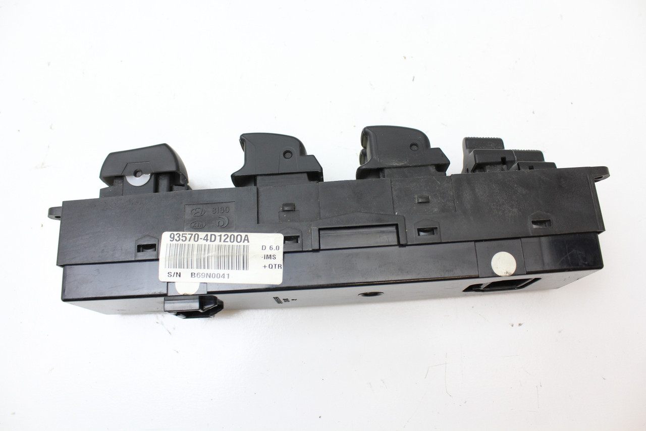 07 2007 Kia Entourage 93570-4D120 Drivers Side Left Master Window Switch OEM