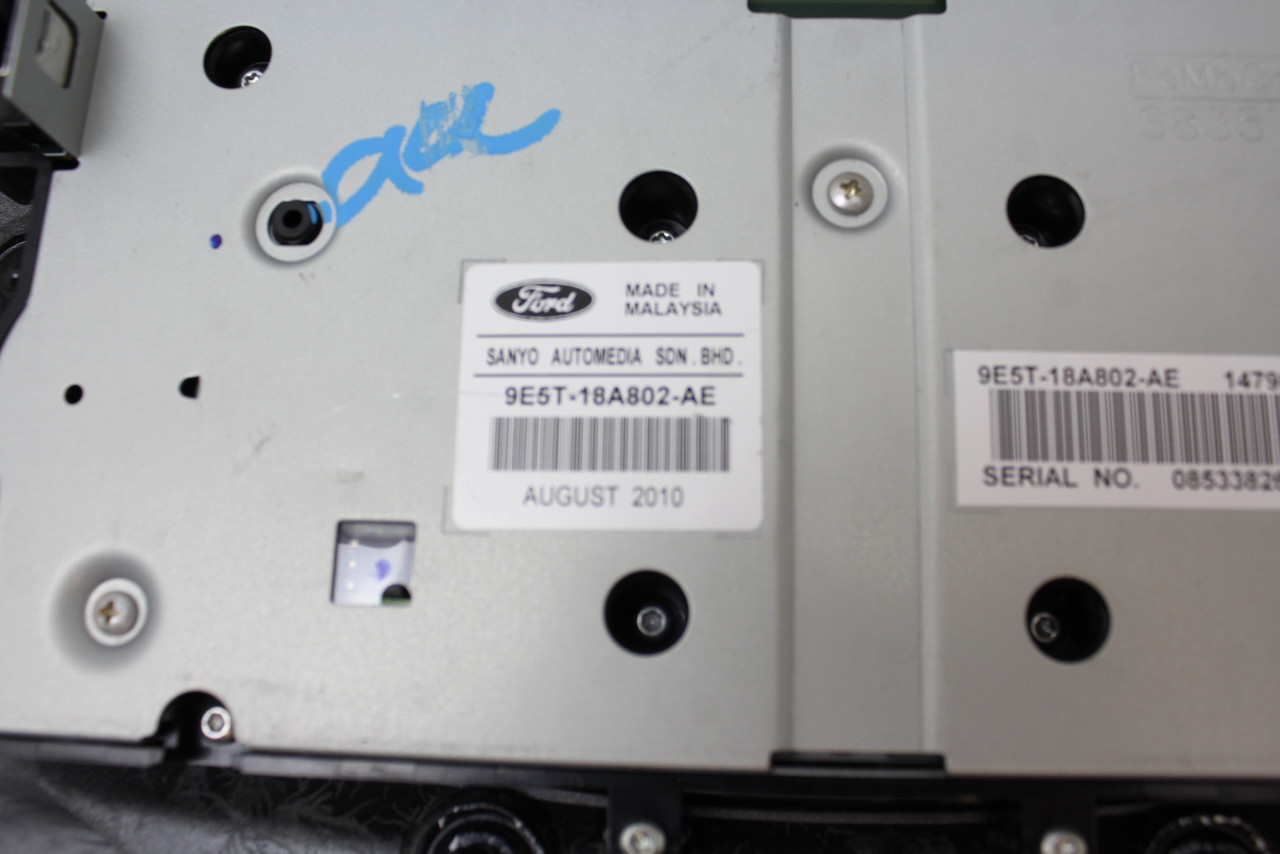 10-12 Fusion 9E5T-18A802-AE Audio Control Panel & Bezel