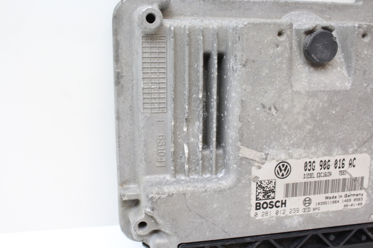 05-07 Jetta 03G 906 016 AC Computer Brain Engine Control ECU ECM EBX Module