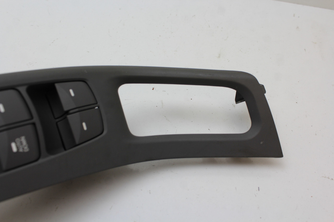 11 12 13 Hyundai Elantra 93570-3X031 Drivers Side Left Master Window Switch OEM 11 12 13 Hyundai Elantra 93570-3X031 Drivers Side Left Master Window Switch OEM
