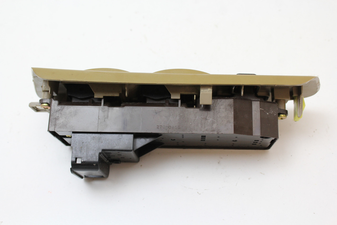 05-11 Toyota Tacoma 84820-04031 Drivers Side Left Master Window