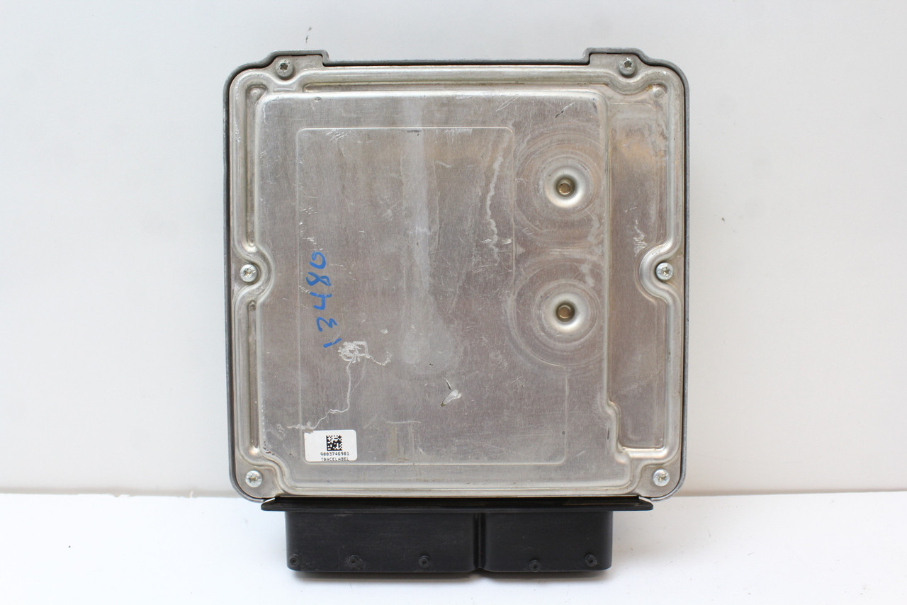 2010 10 VW CC 06J 906 021 C Computer Brain Engine Control ECU ECM EBX Module