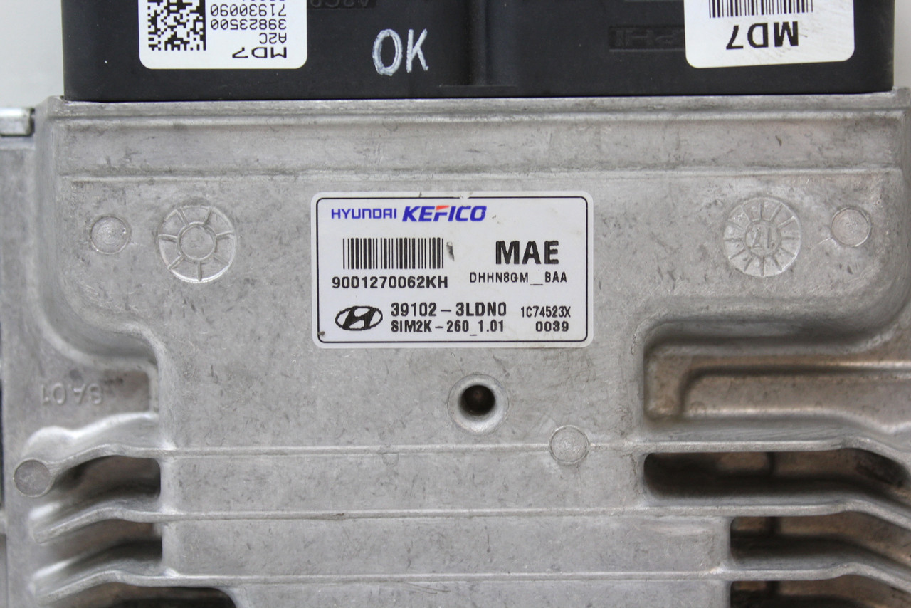 18 19 Hyundai Genesis G80 39102-3LDN0 Computer Engine Control ECU ECM EBX Module
