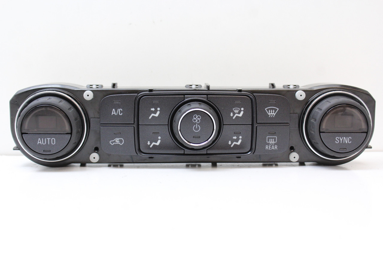 14-16 GMC Sierra 1500 23486616 Climate Control Panel Temperature Unit A/C Heater 14-16 GMC Sierra 1500 23486616 Climate Control Panel Temperature Unit A/C Heater