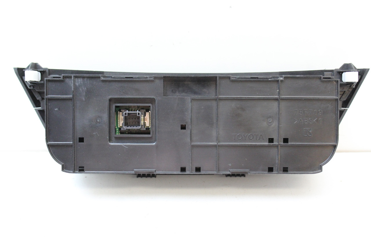 16 17 18 Toyota Rav4 55900-0R110 Climate Control Panel Temperature A/C Heater