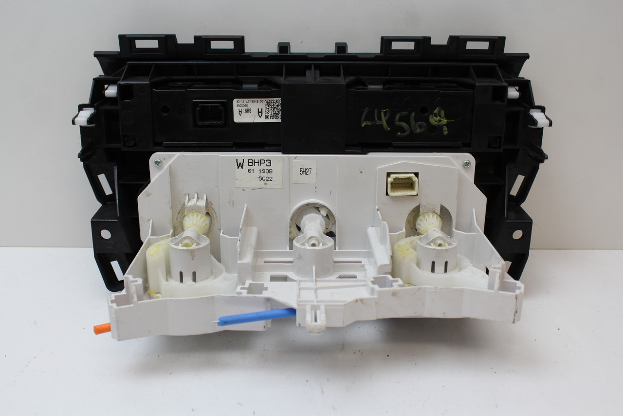 14 15 16 Mazda 3 BHP361190B Climate Control Panel Temperature Unit