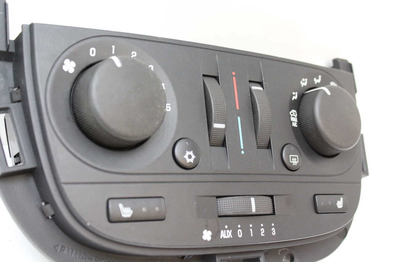 06 07 Buick Terraza 15882298 Climate Control Panel Temperature Unit A/C Heater