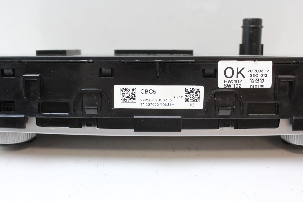 18 19 Hyundai Sonata 97250-C2BC0 Climate Control Panel Temperature Unit A/C 18 19 Hyundai Sonata 97250-C2BC0 Climate Control Panel Temperature Unit A/C